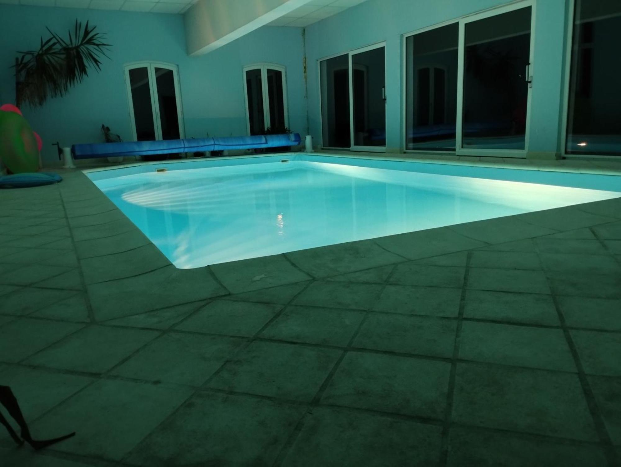 Gite "Fils Et Cotons" Piscine Interieure Chauffee A L'Annee Et Sauna Prive Celles-sur-Plaine 外观 照片